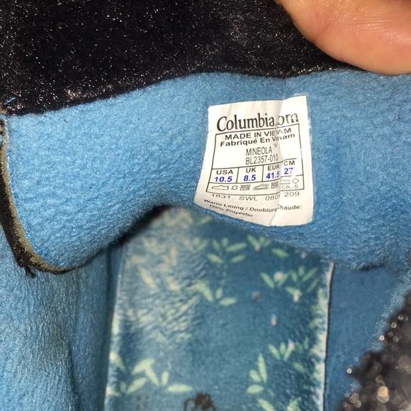 COLUMBIA black suede fur lined omni grip boots - Picture 5 of 8